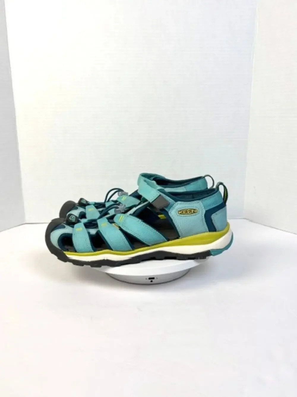 KEEN Newport H2 Sandals Women's Sz 6 Aqua Blue Waterproof‎ Bungee Outdoor Hiking